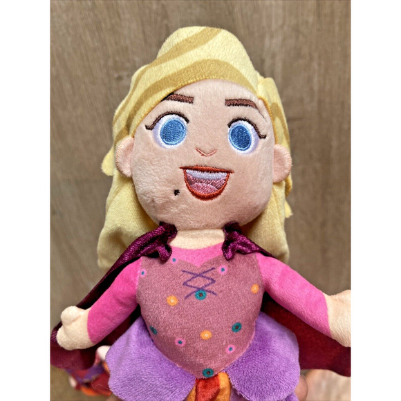 Disney Store Hocus Pocus Halloween Sarah Sanderson Mini Plush Cauldron Set Doll - Picture 2 of 3